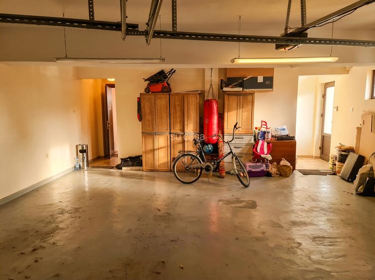 Casa ~ Piscina Acoperia ~ Garaj 2 Locuri ~ Teren 602 mp ~ Deosebita - 13