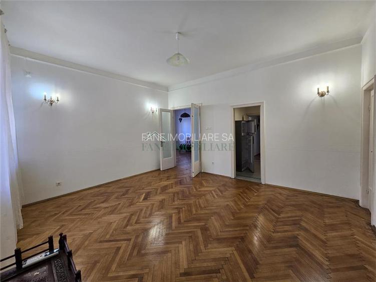 Inchiriere ap 5 camere, garaj, ultracentral. - 13