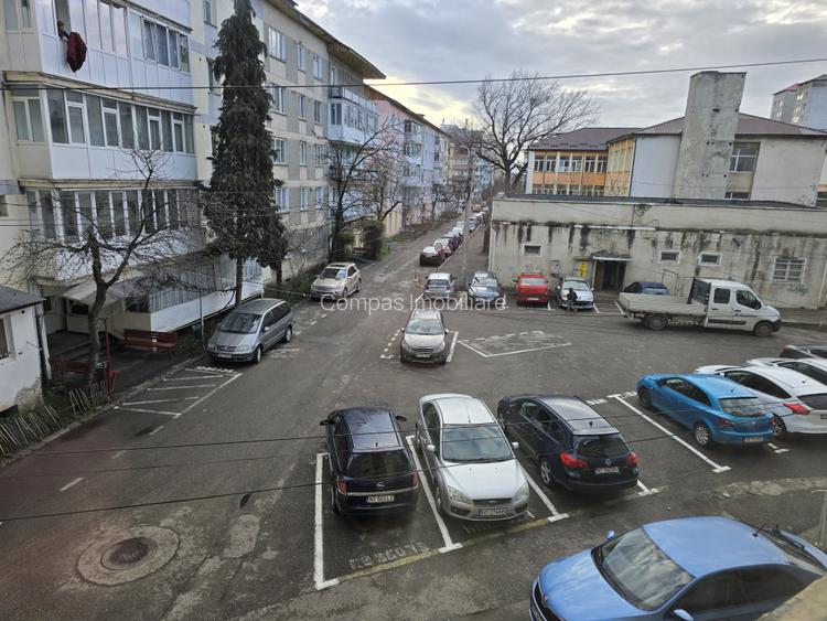 Apartament 3 camere central in condiție foarte buna etaj inferior - 8