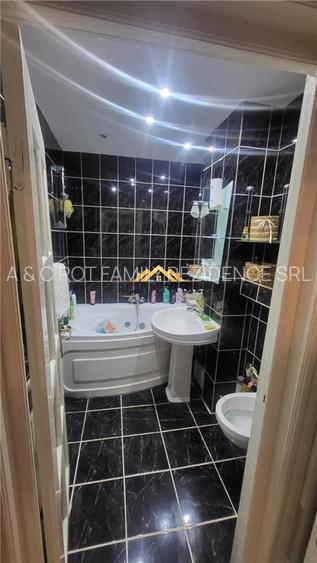 APARTAMENT 4 CAMERE - 4