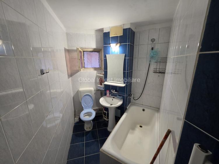 Capitol (Blvd Mamaia)- 2 camere decomandate 56mp, etaj 3/4 - 136.500euro - 7