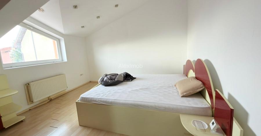 Inchiriez apartament 4 camere - 2