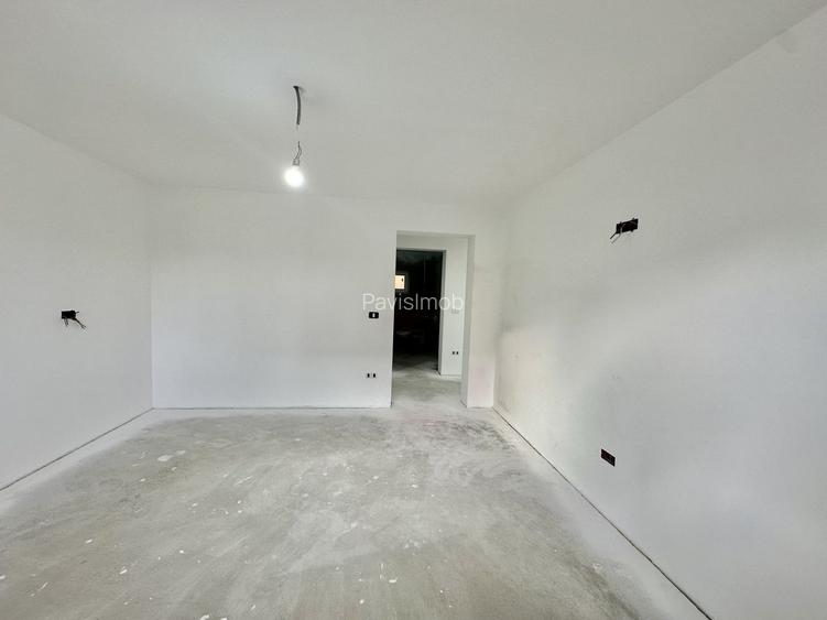 Casă individuală de vanzare  cu garaj și curte proprie – Hălchiu - 8