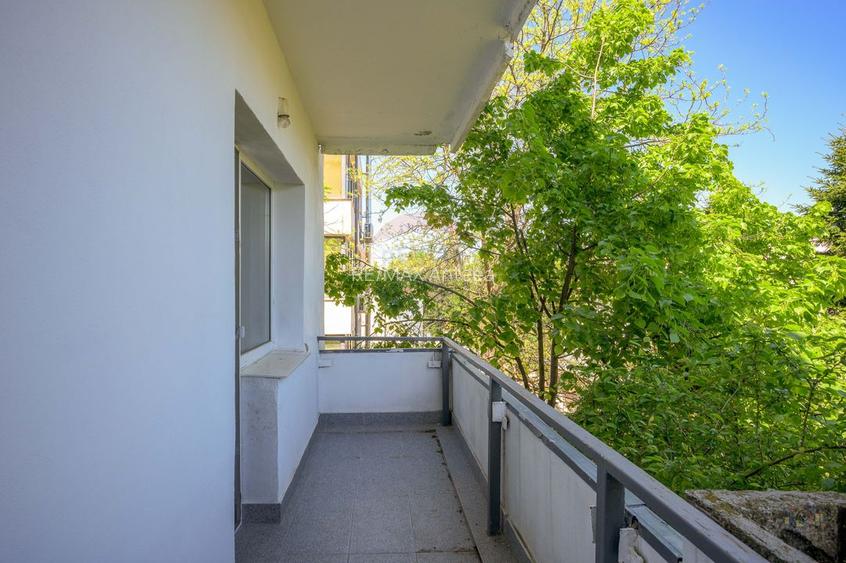 Apartament cu 3 camere de vânzare în zona Lacul Tei - 25