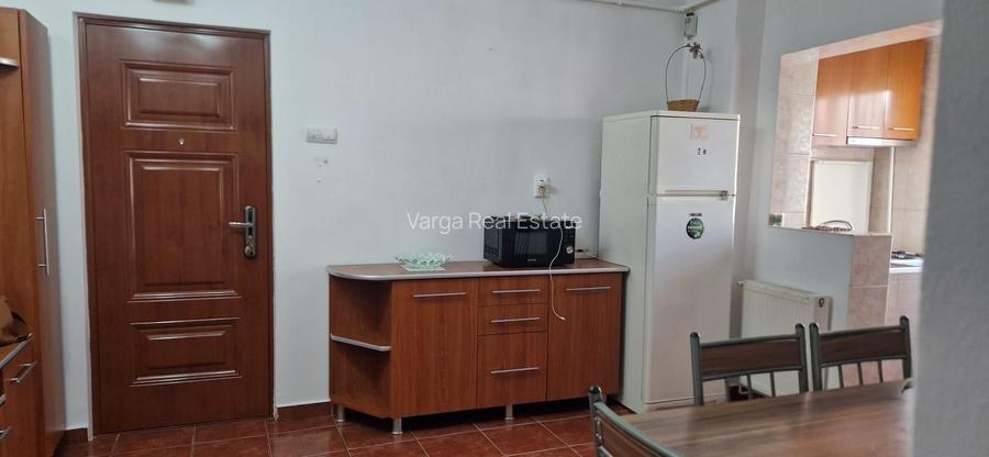 Apartament de închiriat - 2