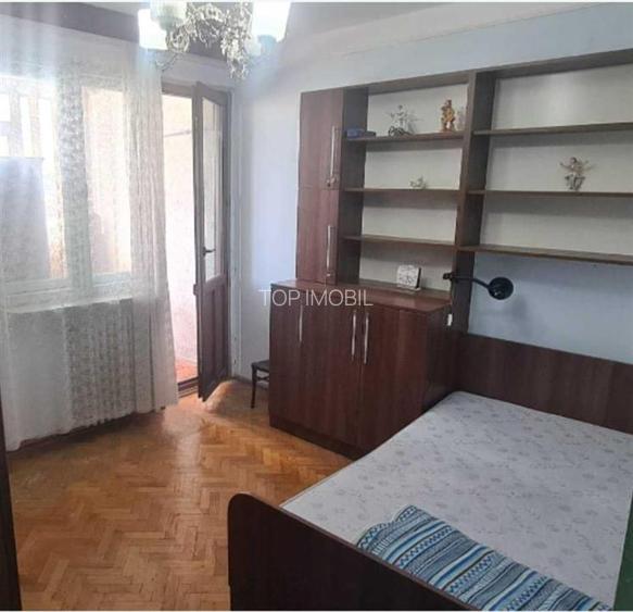 Apartament 2 camere, decomandat- Piata  Nicolina, Podu Ros - 4
