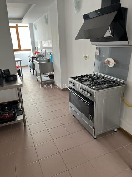 Titan - 1 Decembrie 1918 langa Piata Titan 90 mp - 10