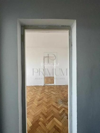 STADION- 2 camere, etaj intermediar, posibilitate centrala - 3