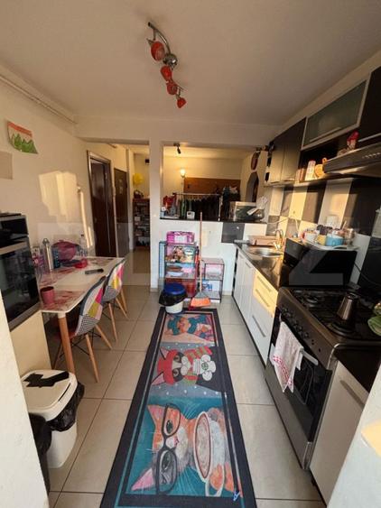 Apartament 3 camere, 67 mp, zona Nicolina