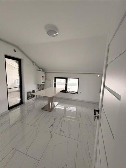 Apartament de vanzare - La Stejari - mobilat partial - 8