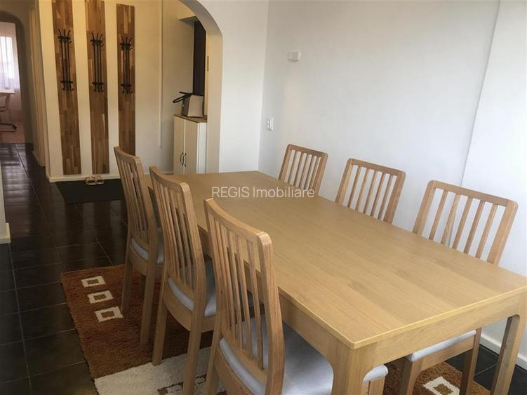 Apartament  4  Camere Centru, 2 locuri parcare in bloc tip vila - 11