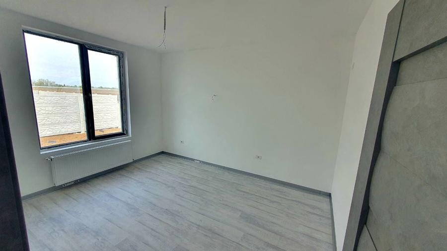 Vila individuala 4 camere intrare com. Berceni