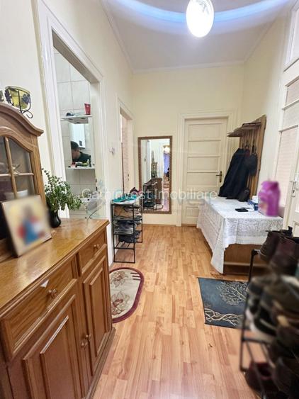 Doua case independente,singur in curte, central, Oradea - 9