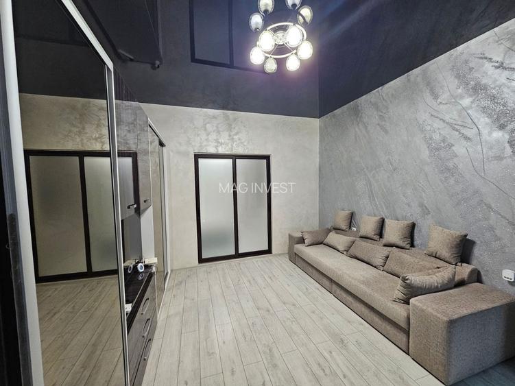 De vanzare - Casa 2 camere, renovata - singur in curte -Piata Centrala - 5