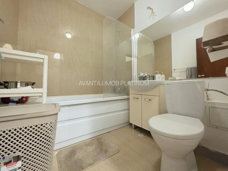 Calea Vacaresti - Parc Tineretului (Lumea Copiilor), bloc 1988 - 11