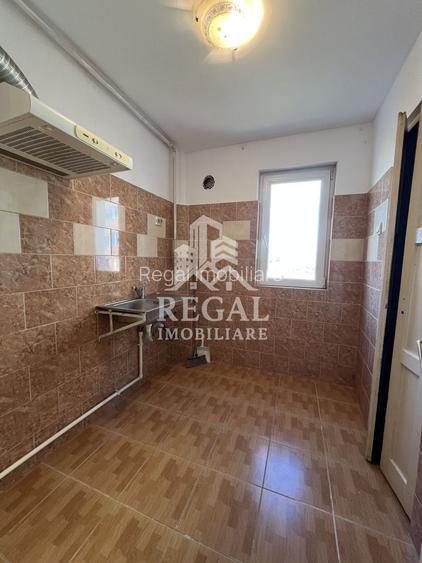 Apartament 3 camere de vânzare – Micro 7 - 7