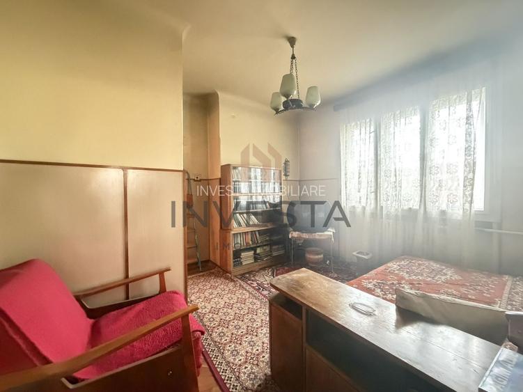 Casa spatioasa de vanzare cu front 27 ml in zona Andrei Muresanu - 11