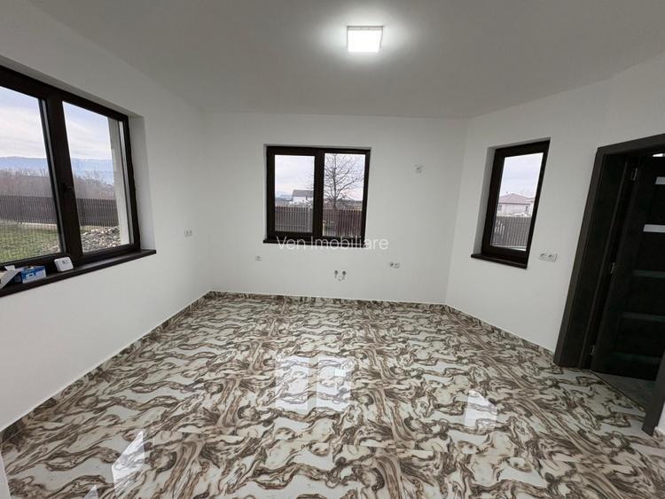 Casa de vanzare – 143 mp, teren 700 mp Zona Aerodrom - 10