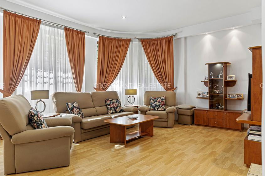 Domenii, vila la vanzare. Rezidential/Office - 2