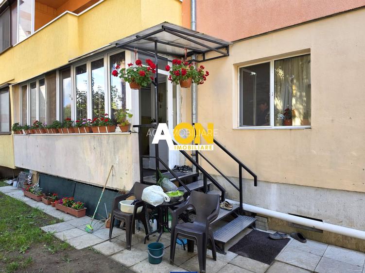 Apartament cu 3 camere, parter, boxă, acces curte, Cetate, zona Closca - 10