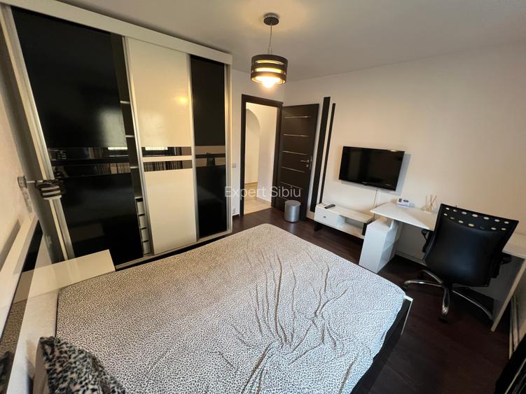 Apartament 2 camere decomandat,renovat, zona Centrala - 6