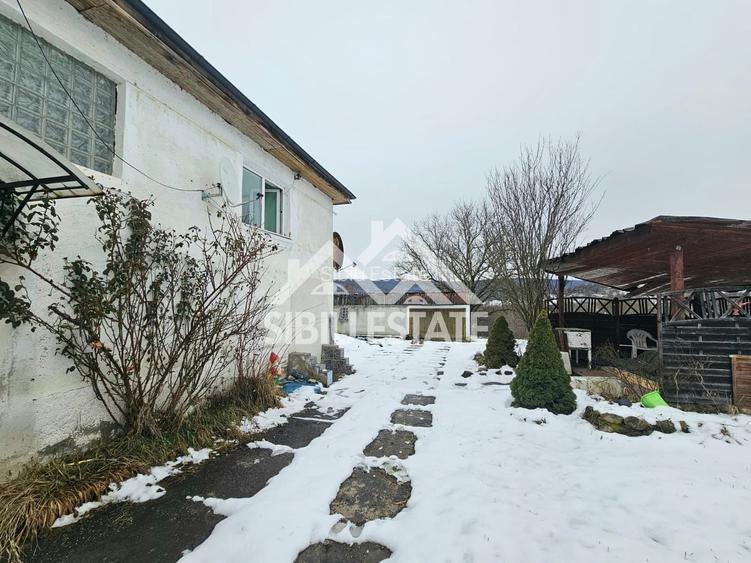 Casa Sibiu la Nucet teren 2317mp - 12
