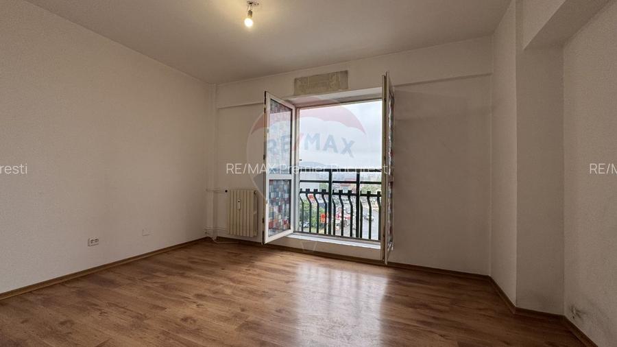 Apartament cu 4 camere de vânzare în zona 13 Septembrie - 16