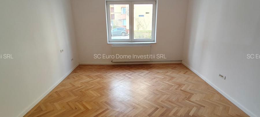 Casa renovata cu curte si garaj - 7