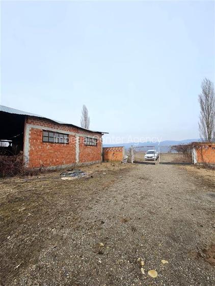 Teren Platou Premium, 57.662 mp, Deschidere Generoasă  400 ml la DJ One5 - 11