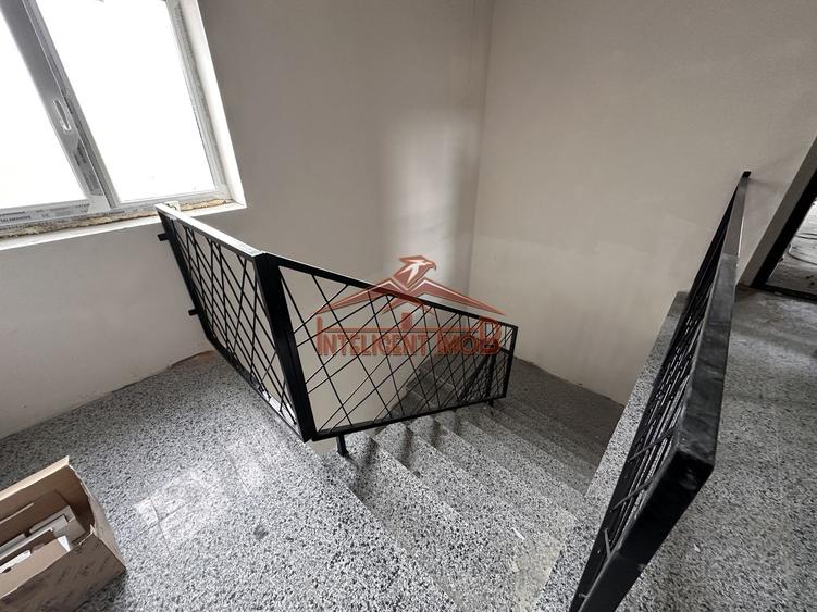 Apartament INTABULAT, 2 camere, et.1, la intrare in Cristian