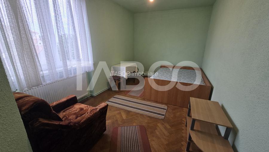 Apartament de vanzare 2 camere decomandate etaj intermediar Strand - 4