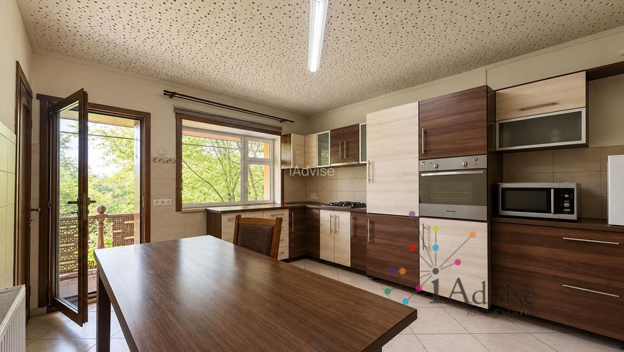 CASA CU 4 CAMERE IN ZONA BARTOLOMEU - CARIEREI - 9
