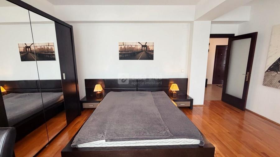Central, 2 camere premium, vedere spre Mitropolie, parcare inclusa