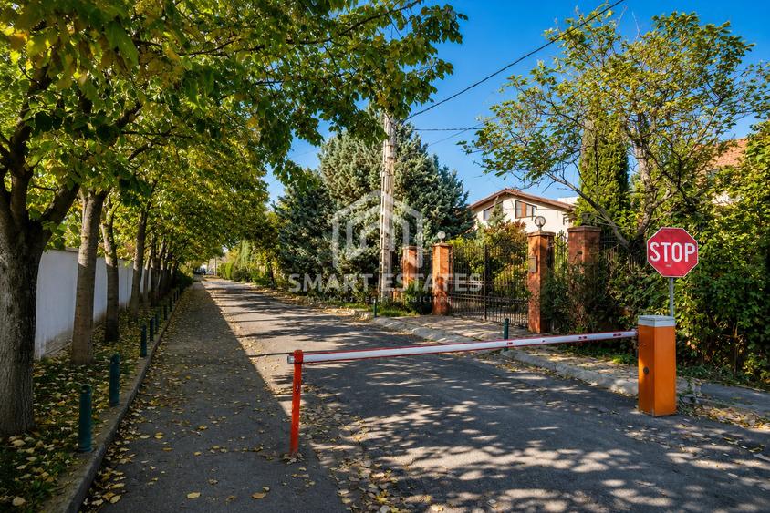 Vilă premium pe lac | Piscină & ponton privat | 2400mp teren