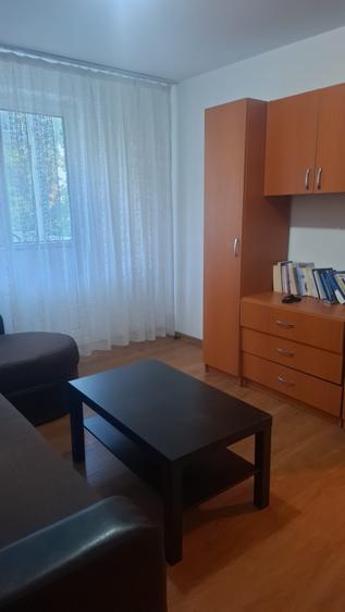 Prelungirea Ghencea, metrou Raul Doamnei, 2 camere mobilate