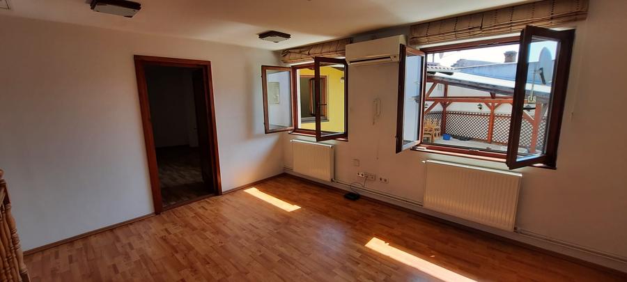 De vanzare casa cu 4 camere, Targu Mures, Zona Centrala
