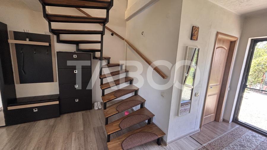 Casa 3 camere decomandate 90mp utili +teren 151 mp in Sura Mare