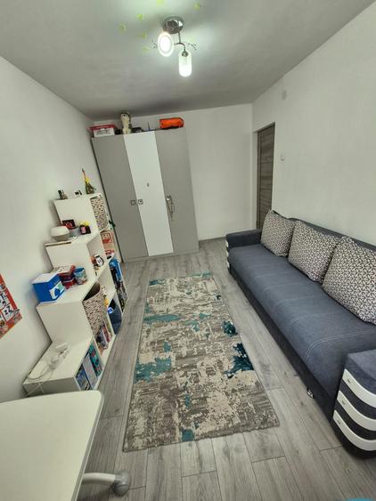 Apartament modern 3 camere semidecomandat aproape de Piata Flora