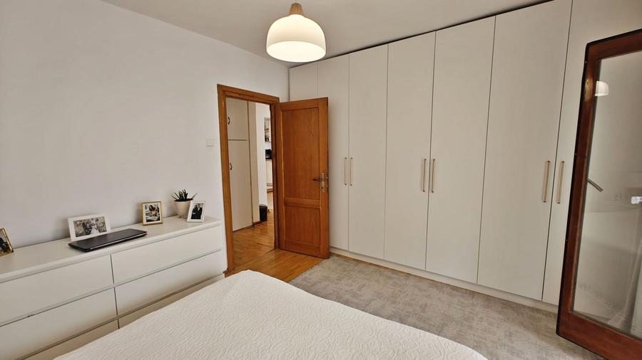4 camere, decomandat, 2 bai, parcare, finisat modern, Office