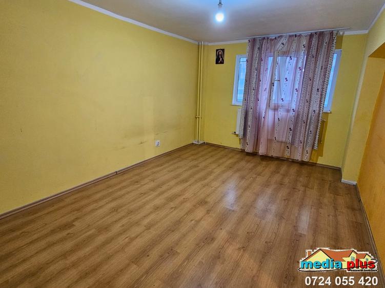 Apartament 4 camere decomandat, etaj 1, Micro 18 – 98.000 €