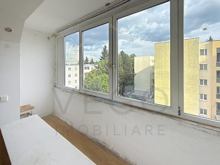 Apartament cu 4 camere decomandate la 2395 eur/mp in Manastur