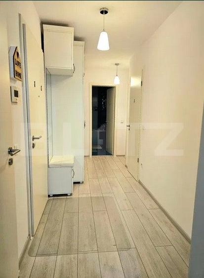 Apartament 3 camere, 77 mp, zona Tractoru