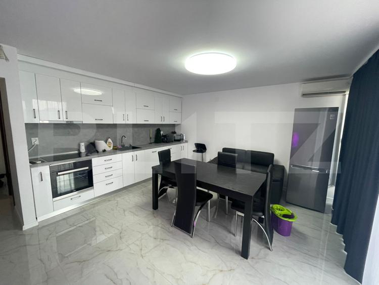 Apartament 3 camere, 89 mp, zona Piata Centrala