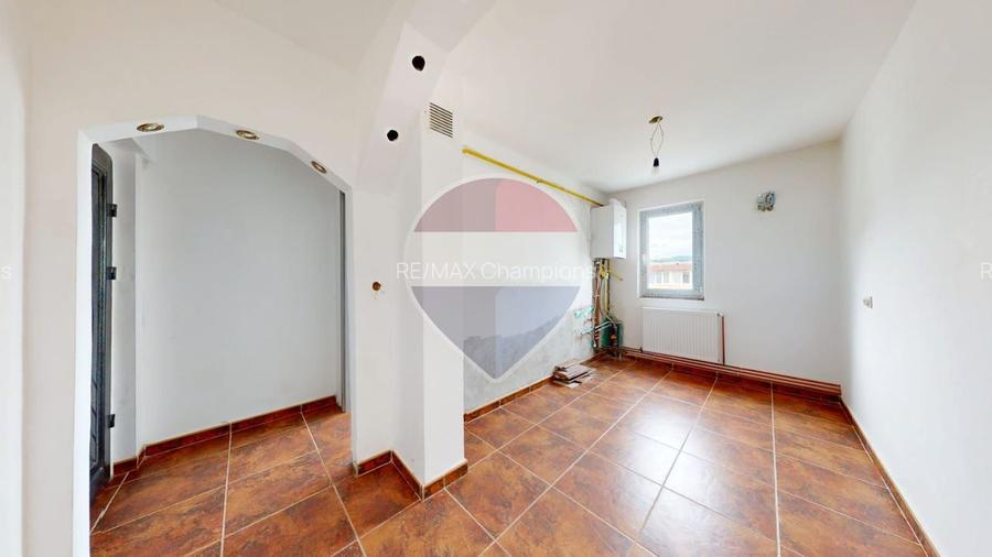 3 Camere| Vedere Piatra Craiului | Zărnești – Grui | 48 mp  | 52.500 € - 14