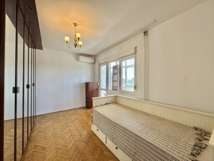 Apartament de 3 camere de inchiriat in zona 1 Mai -Chibrit