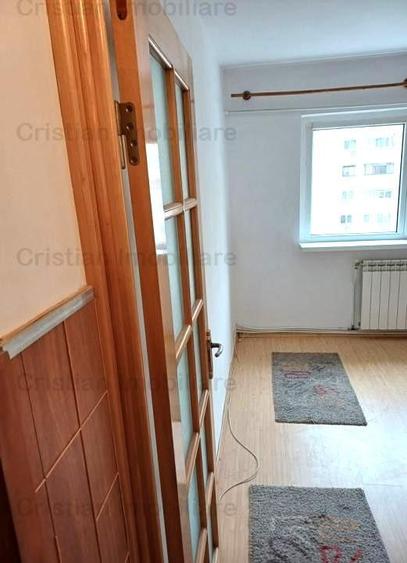 Ultracentral 2 cam ARATA BINE confort 1 Decomandat zona Calarasi