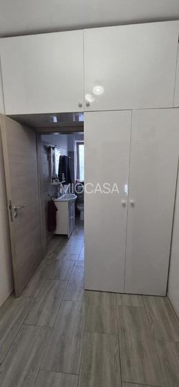Nou, la asfalt. Mobilat si utilat. Aproape de Penny. - 5
