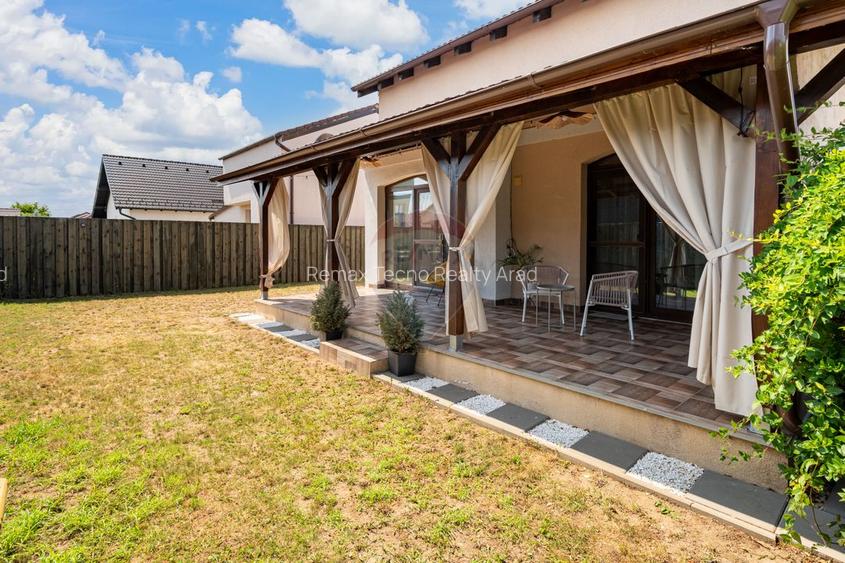 Casa deosebita, gata de mutare, 4 dormitoare,terasa, 125 mp, Westfield - 28