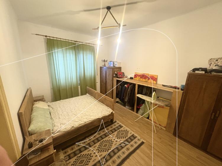 Casă de vânzare – 4 camere | Zonă de case – Fratelia, Str. Chișodei