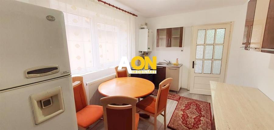 Casa 2 camere, 974 mp teren, Micesti